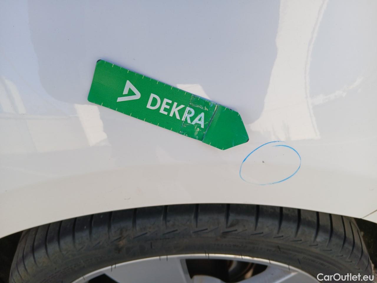  Skoda  Octavia SKODA  / 2016 / 5P / familiar Combi 2.0 TDI CR 110KW (150CV) Style #14