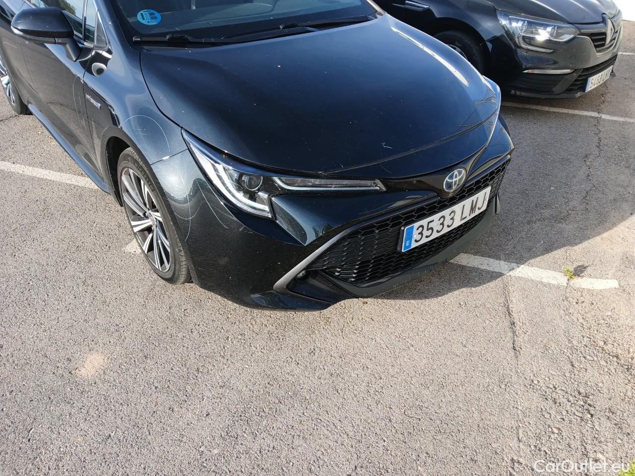  Toyota  Corolla TOYOTA  / 2019 / 5P / familiar 2.0 180H STYLE E-CVT TOURING SPORT #19