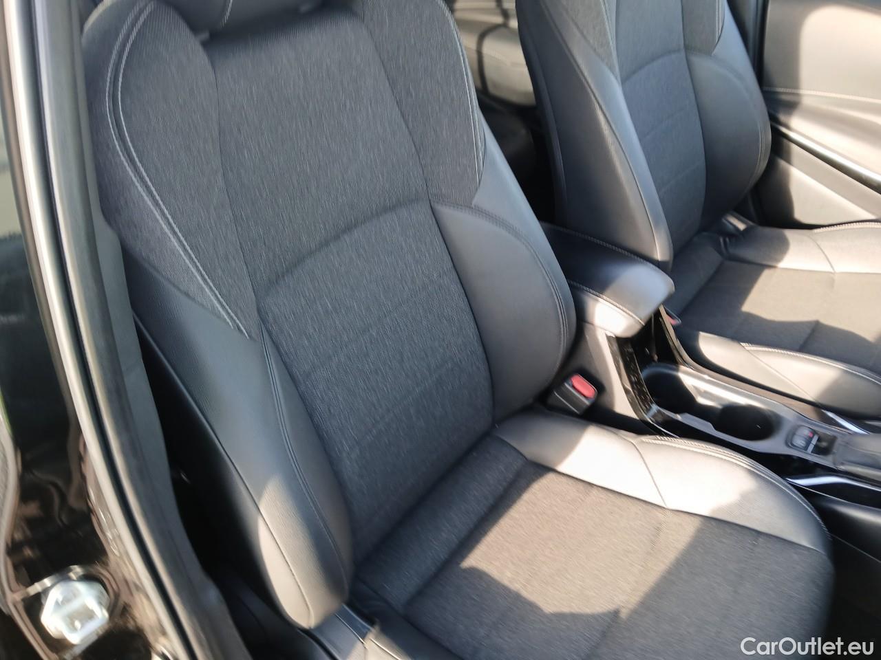  Toyota  Corolla TOYOTA  / 2019 / 5P / familiar 2.0 180H STYLE E-CVT TOURING SPORT #2