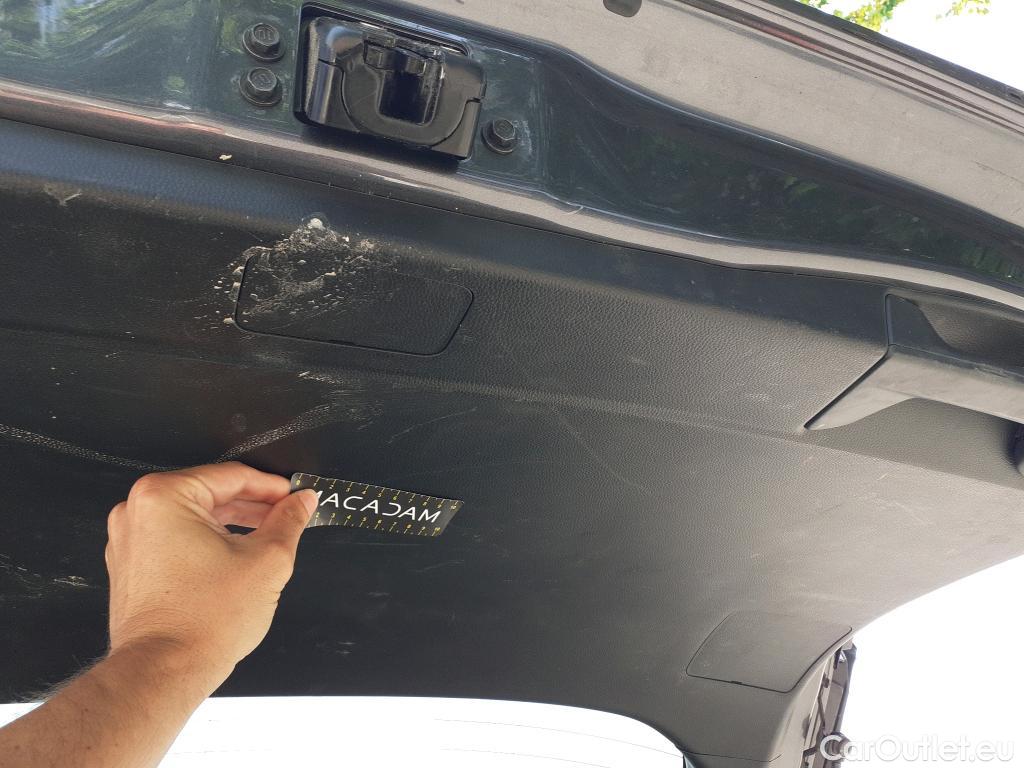 Toyota  RAV4 TOYOTA  / 2018 / 5P / todoterreno 2.5l 220H Advance #16