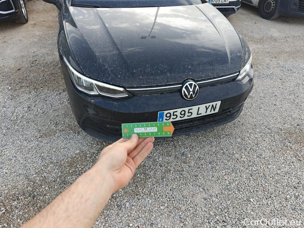  Volkswagen  Golf  VIII Variant Life 2.0 TDI 115CV AT7 E6d #12