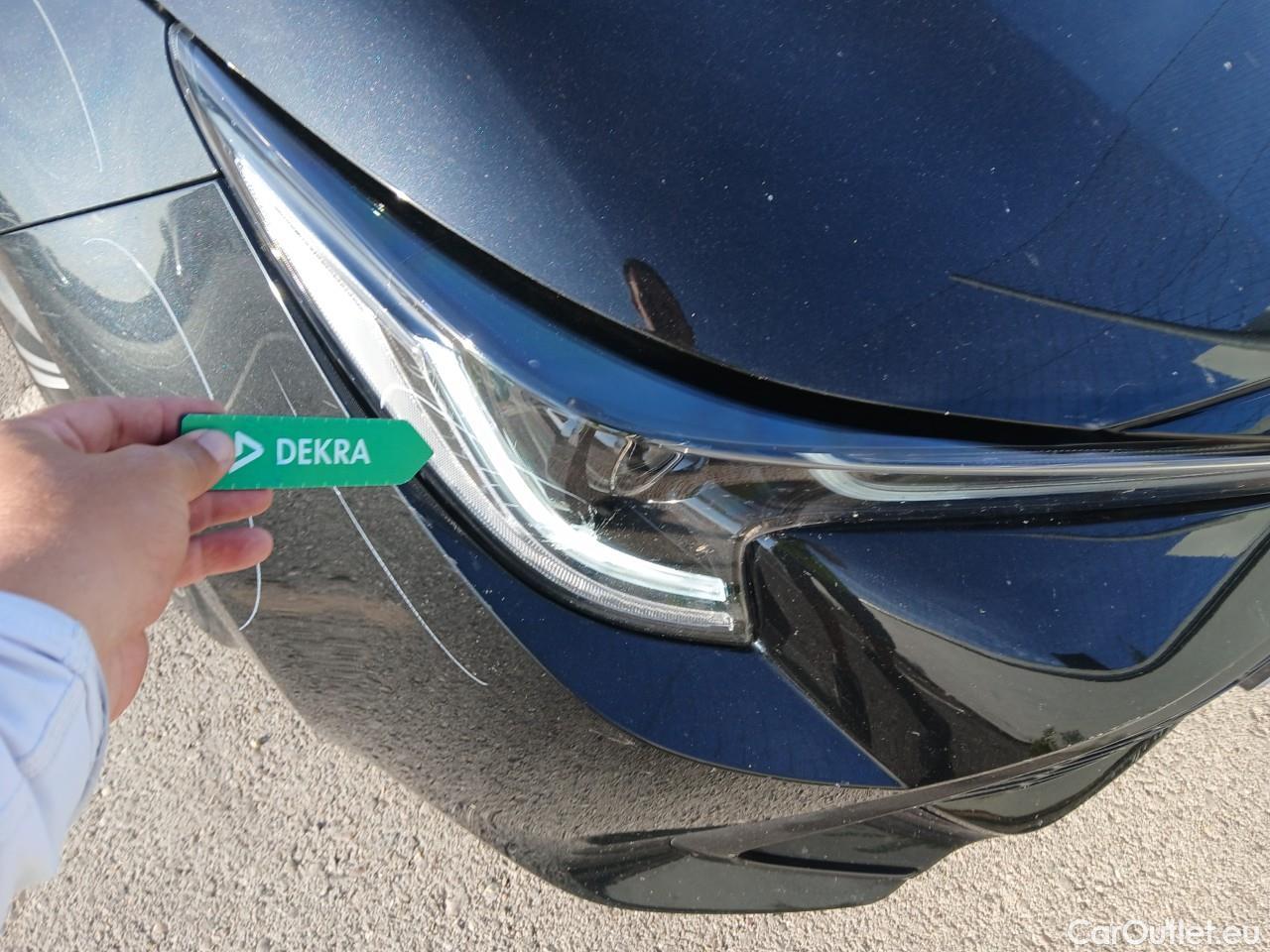  Toyota  Corolla TOYOTA  / 2019 / 5P / familiar 2.0 180H STYLE E-CVT TOURING SPORT #20