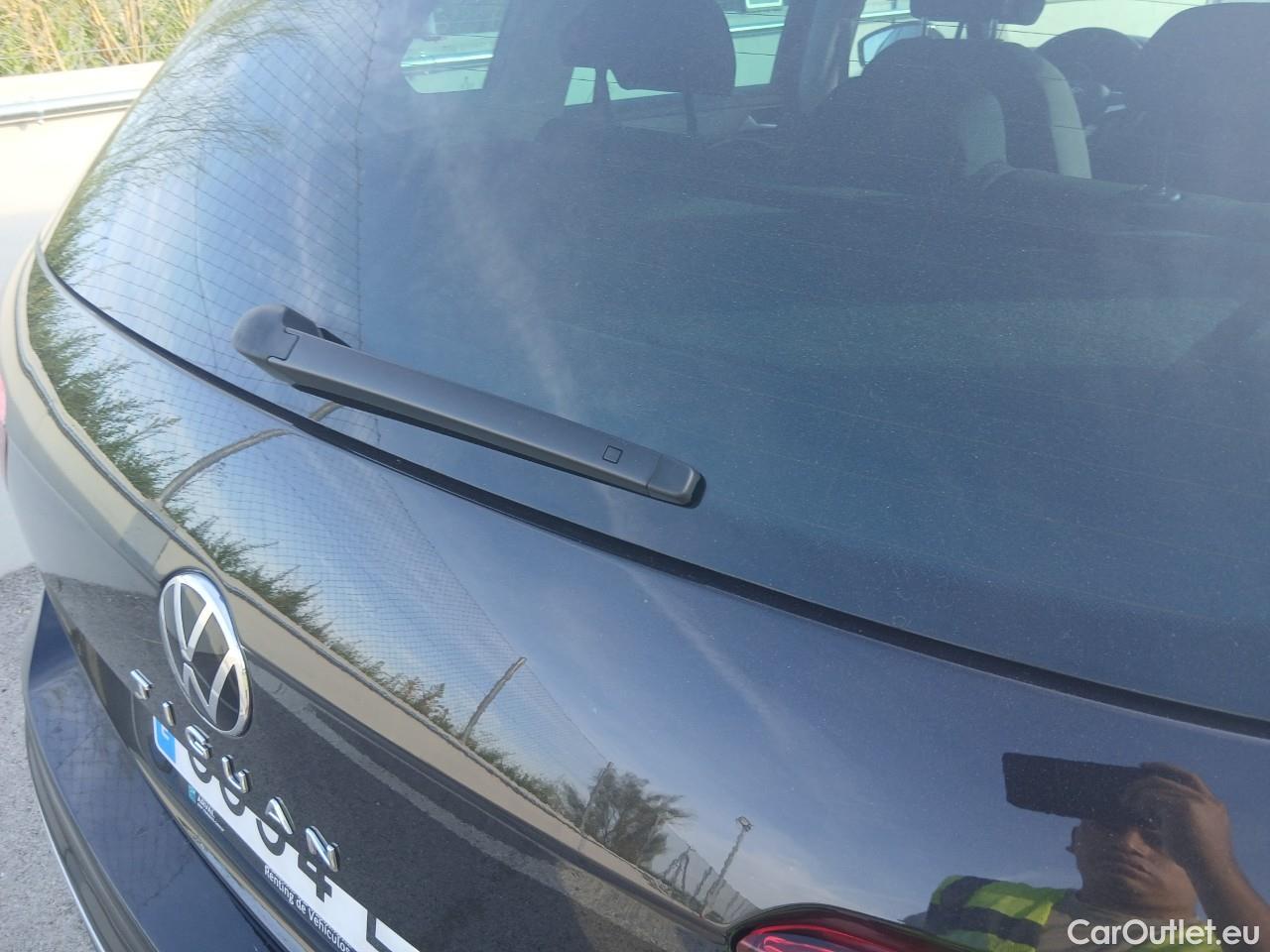  Volkswagen  Tiguan  Life 2.0 TDI 150CV AT7 E6d #30