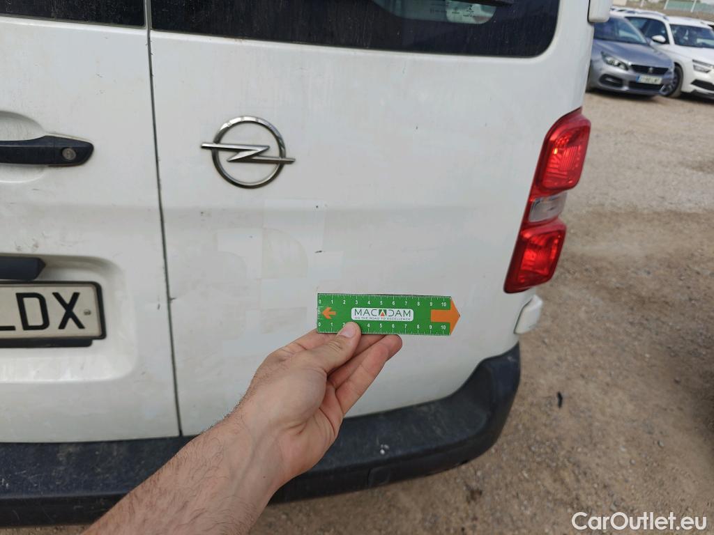  Opel  Vivaro OPEL  / 2019 / 4P / combi 1.5 Diésel 88kW (120CV) M Std Express #19