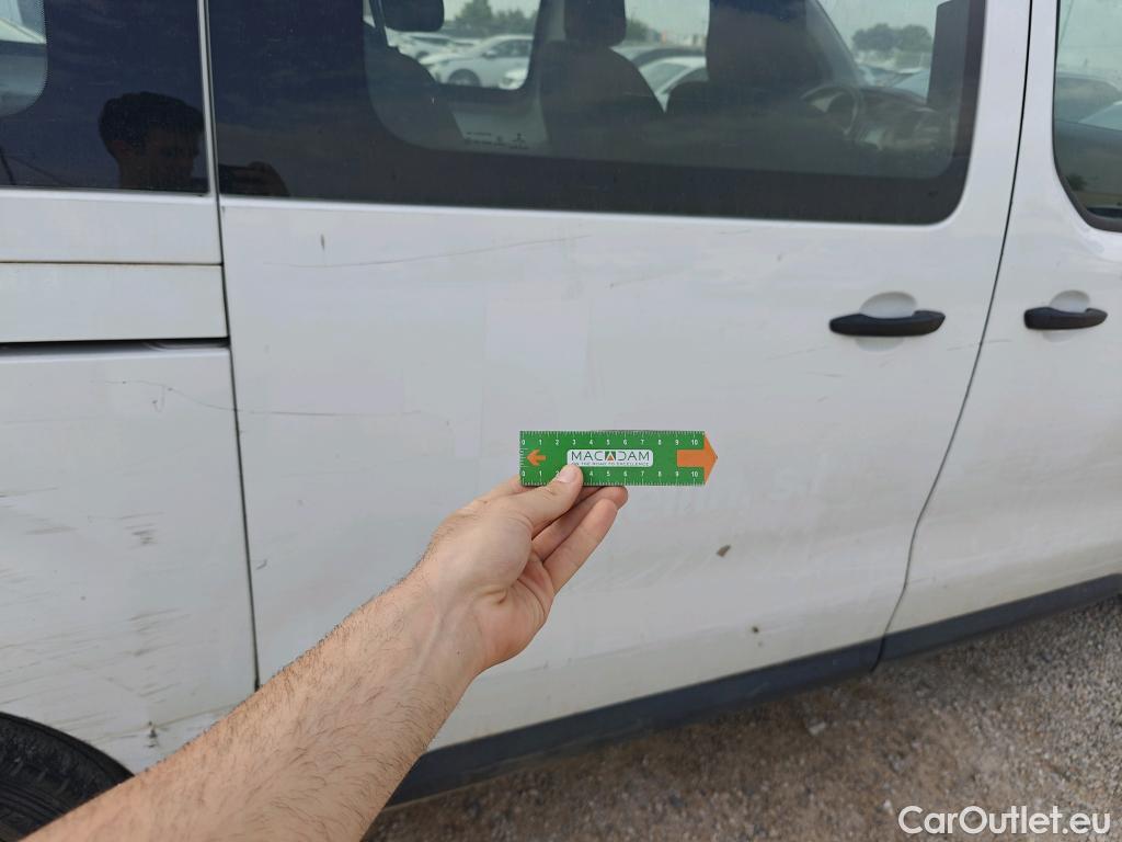  Opel  Vivaro OPEL  / 2019 / 4P / combi 1.5 Diésel 88kW (120CV) M Std Express #17