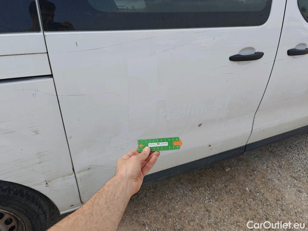  Opel  Vivaro OPEL  / 2019 / 4P / combi 1.5 Diésel 88kW (120CV) M Std Express #59