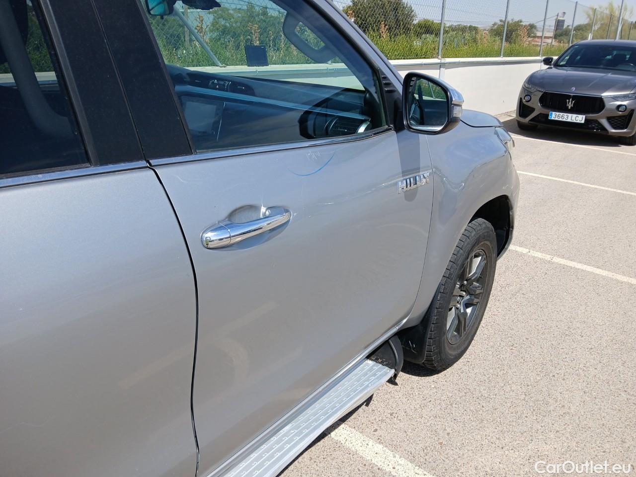  Land Rover  Discovery TOYOTA Hilux / 2020 / 4P / pickup 2.8 D-4D 150kW (204CV) Cabina Doble VX #58