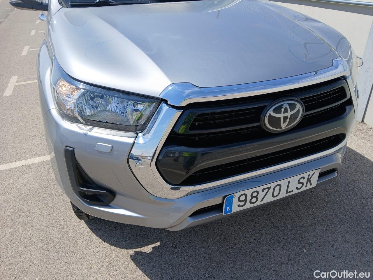  Land Rover  Discovery TOYOTA Hilux / 2020 / 4P / pickup 2.8 D-4D 150kW (204CV) Cabina Doble VX #30