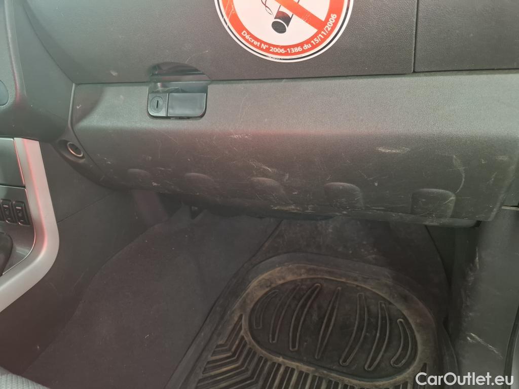  Nissan  Navara NISSAN  VU 4p PP King-Cab 2.5 dCi 1144ch 4x4 Optima pick-up #30