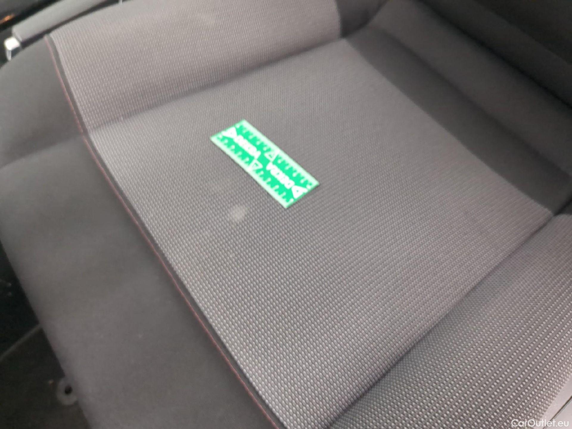  Citroen  C4 Cactus  Feel Nav Société 1.5 BlueHDi 100CV BVM6 E6dT #48