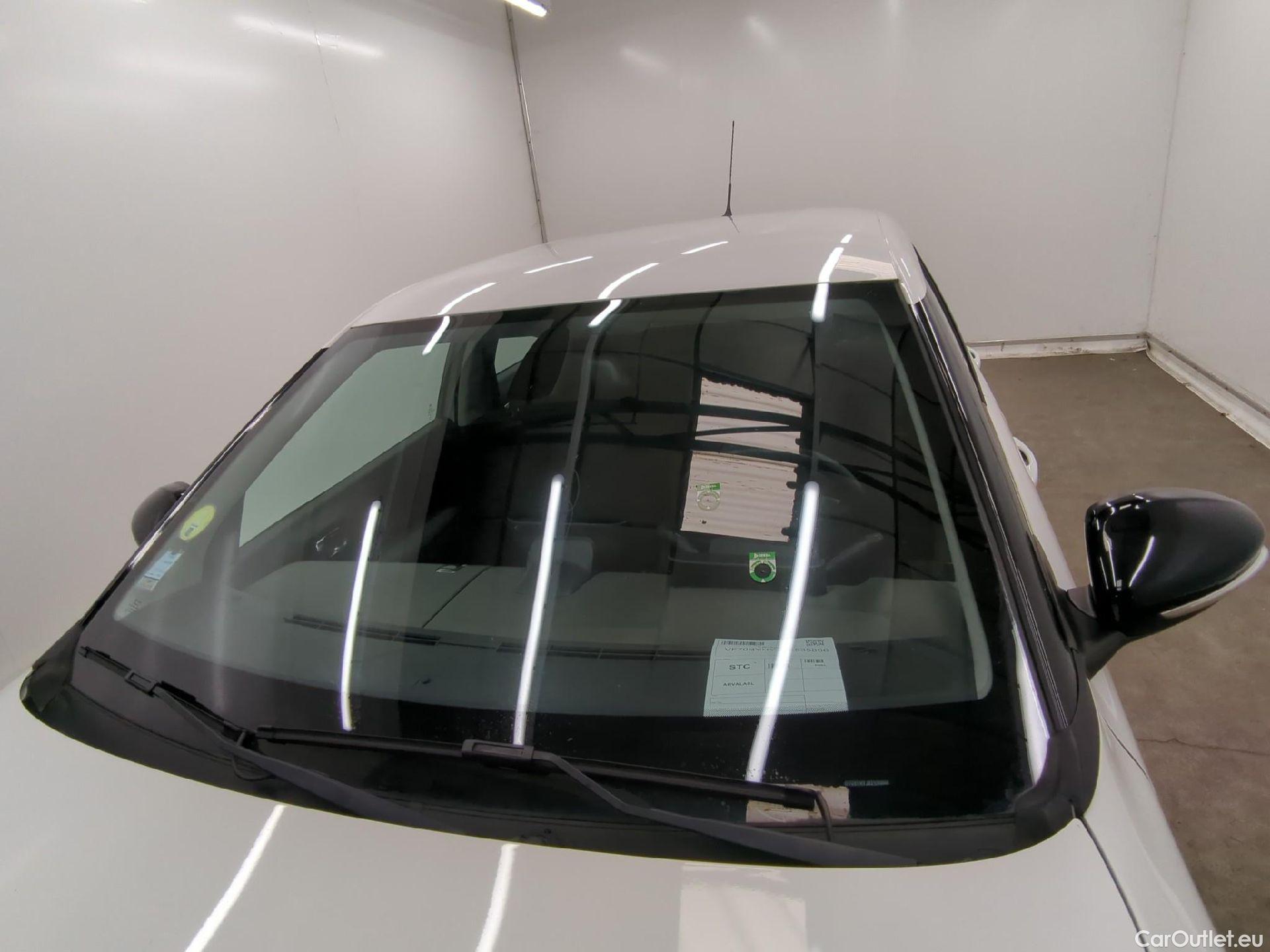  Citroen  C4 Cactus  Feel Nav Société 1.5 BlueHDi 100CV BVM6 E6dT #35