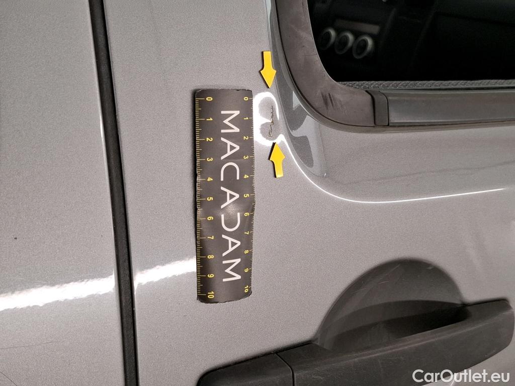 Nissan  Navara NISSAN  VU 4p PP King-Cab 2.5 dCi 1144ch 4x4 Optima pick-up #34