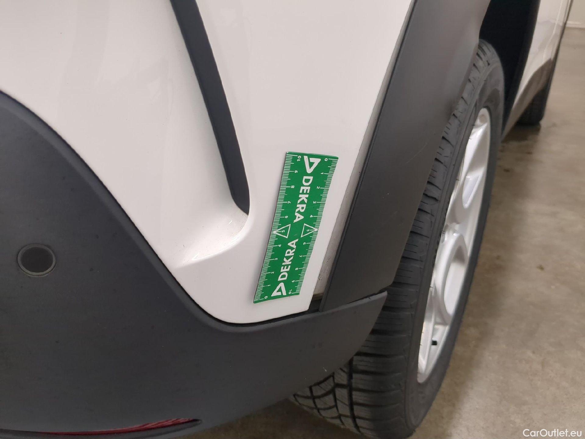  Citroen  C4 Cactus  Feel Nav Société 1.5 BlueHDi 100CV BVM6 E6dT #42