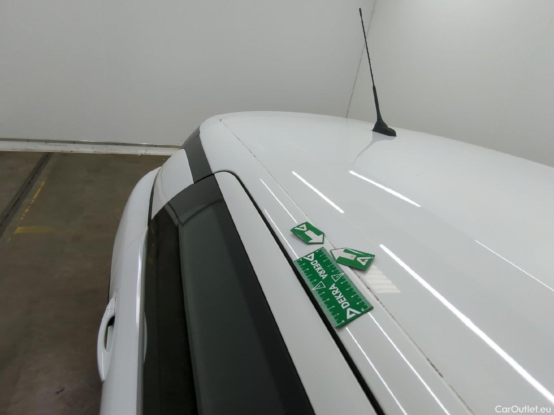  Citroen  C4 Cactus  Feel Nav Société 1.5 BlueHDi 100CV BVM6 E6dT #21