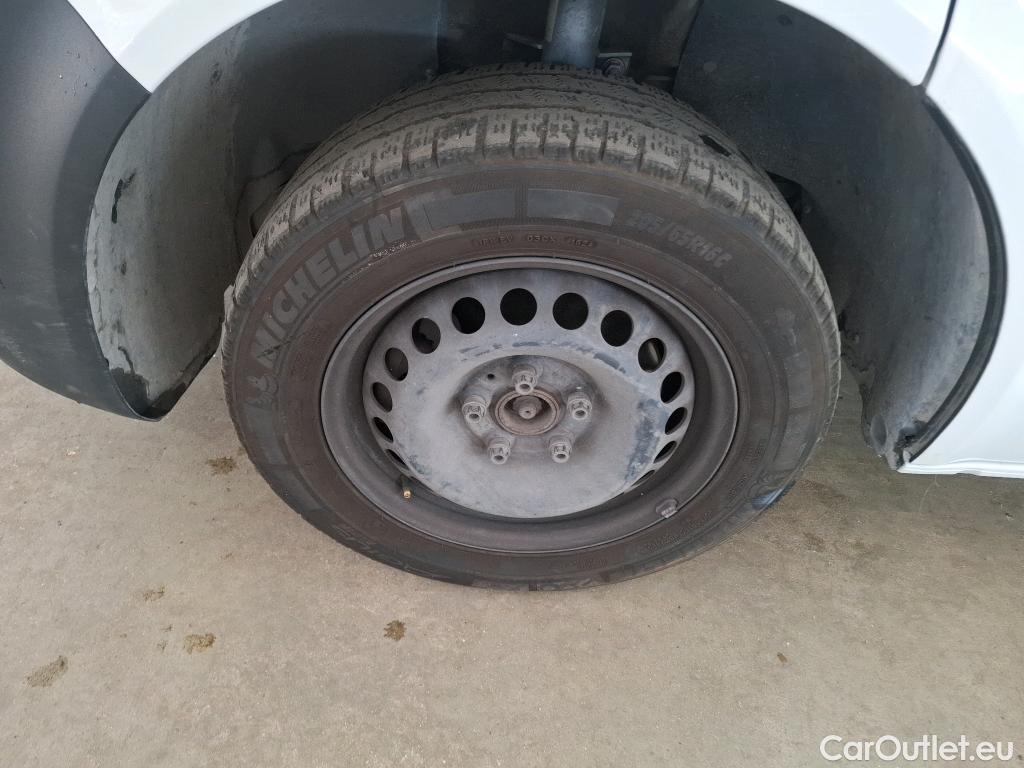 Volkswagen  Transporter VOLKSWAGEN  / 2019 / 4P / Fourgon tôlé 2.0 TDi 150 L2H1 Business #3