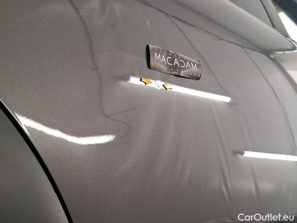  Citroen  C4 Cactus CITROEN  / 2017 / 5P / Berline PureTech 130 S&S EAT6 Shine #29
