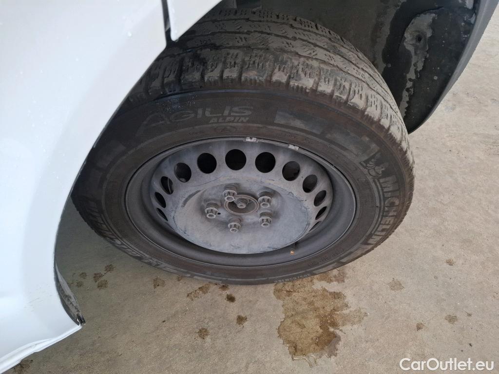  Volkswagen  Transporter VOLKSWAGEN  / 2019 / 4P / Fourgon tôlé 2.0 TDi 150 L2H1 Business #20