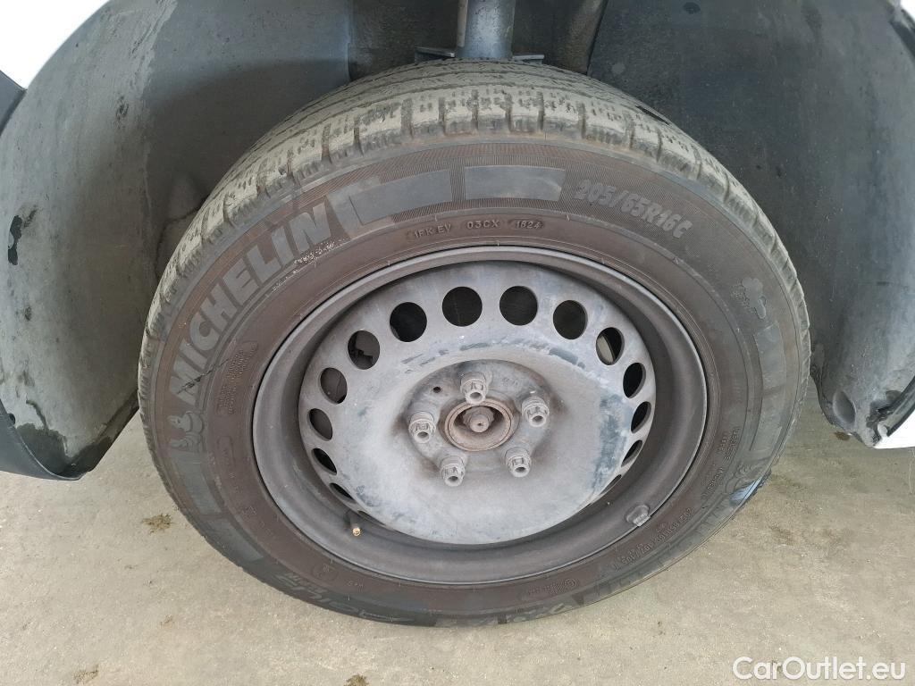  Volkswagen  Transporter VOLKSWAGEN  / 2019 / 4P / Fourgon tôlé 2.0 TDi 150 L2H1 Business #18
