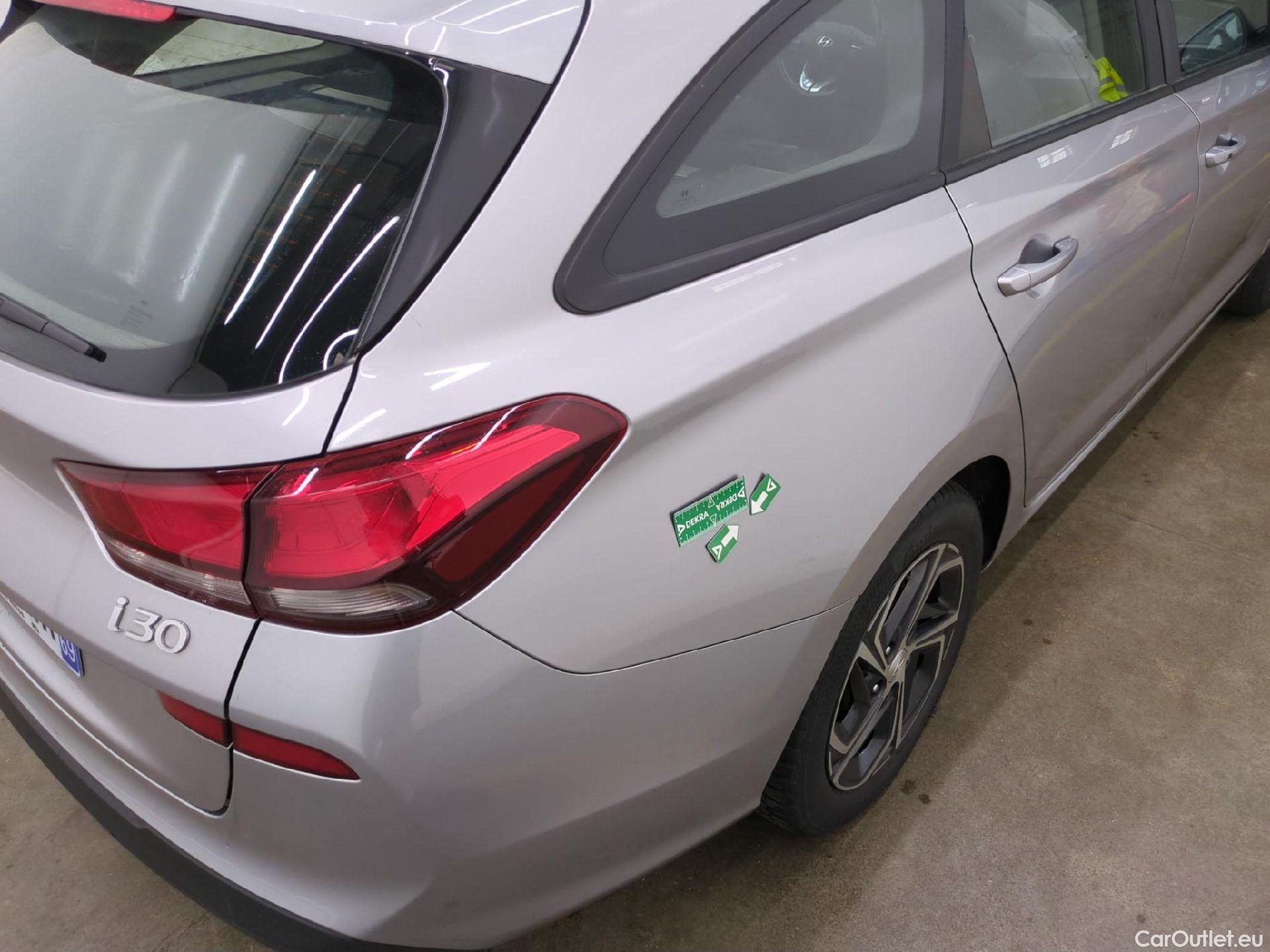  Hyundai  i30  cw Business 1.6 CRDi 115CV BVA7 E6d #14