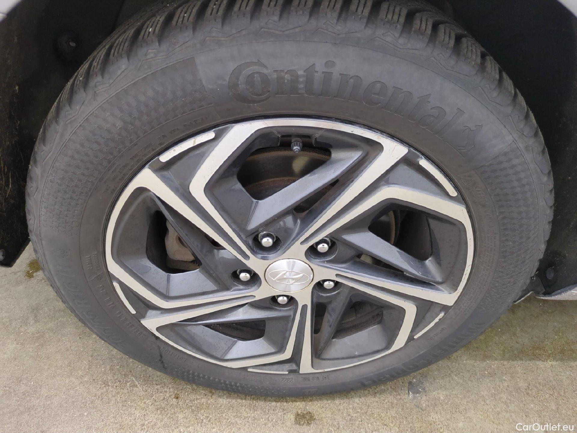  Hyundai  i30  cw Business 1.6 CRDi 115CV BVA7 E6d #8