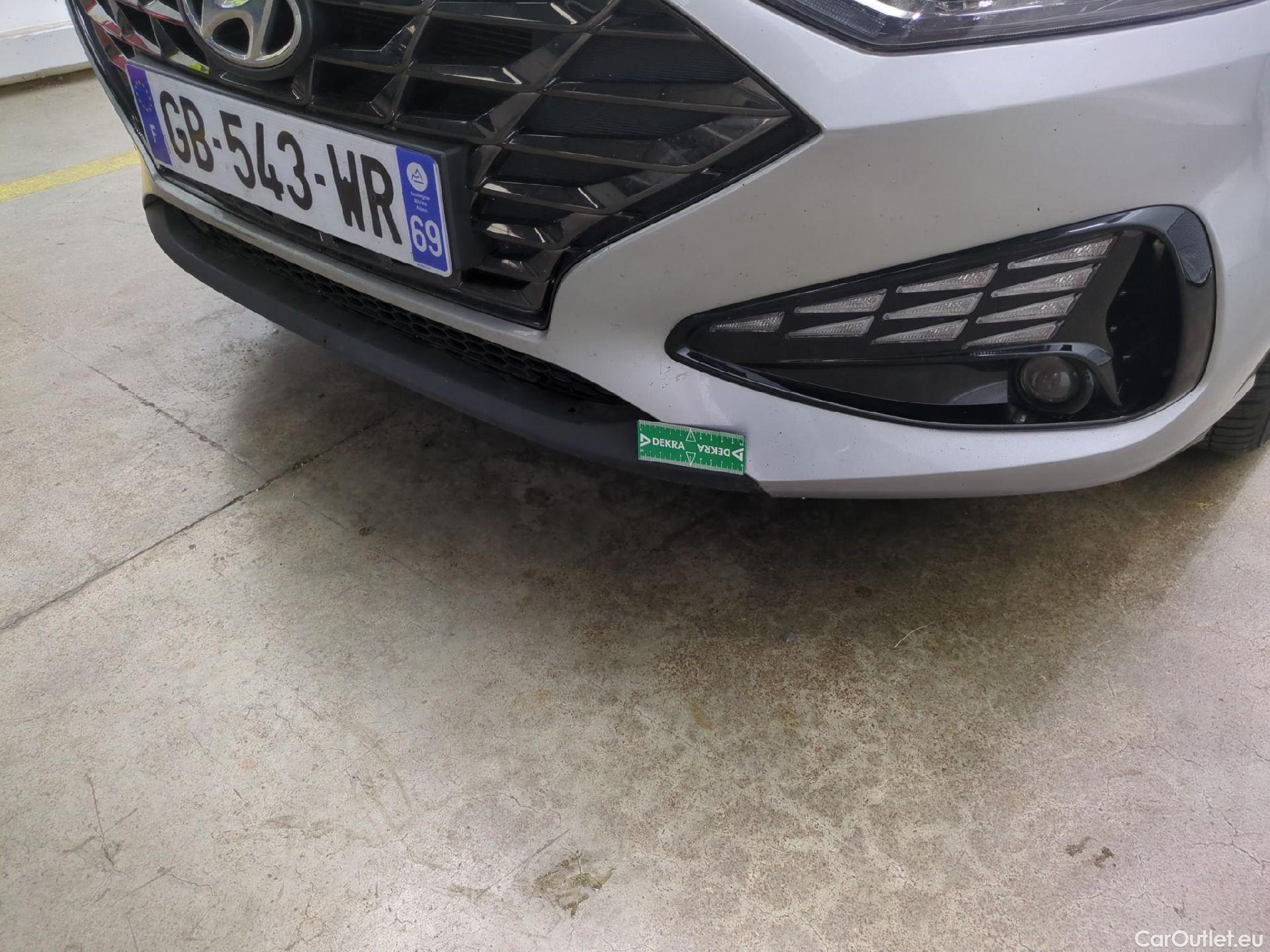  Hyundai  i30  cw Business 1.6 CRDi 115CV BVA7 E6d #33