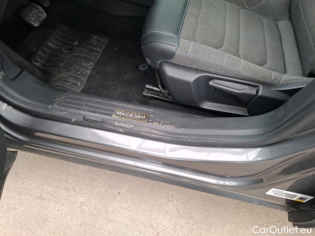  Citroen  C4  Berline Feel Pack Business 1.5 BlueHDI 130CV BVA8 E6d #1