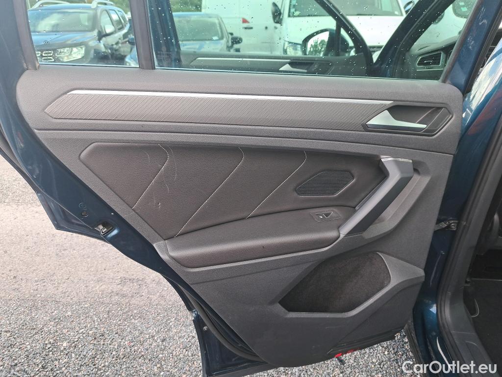  Volkswagen  Tiguan VOLKSWAGEN  / 2020 / 5P / SUV 2.0 TDI 150 DSG7 R-Line #10