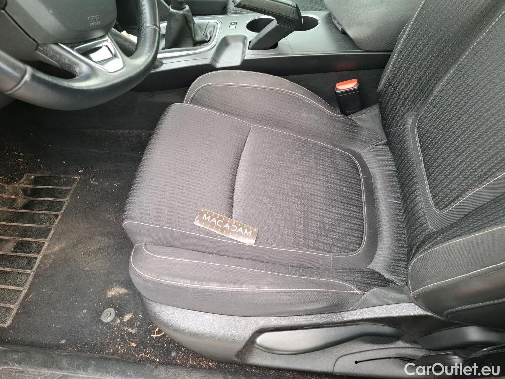  Renault  Megane  IV Berline 5pt. Business 1.5 dCi 115CV BVM6 E6dT #71