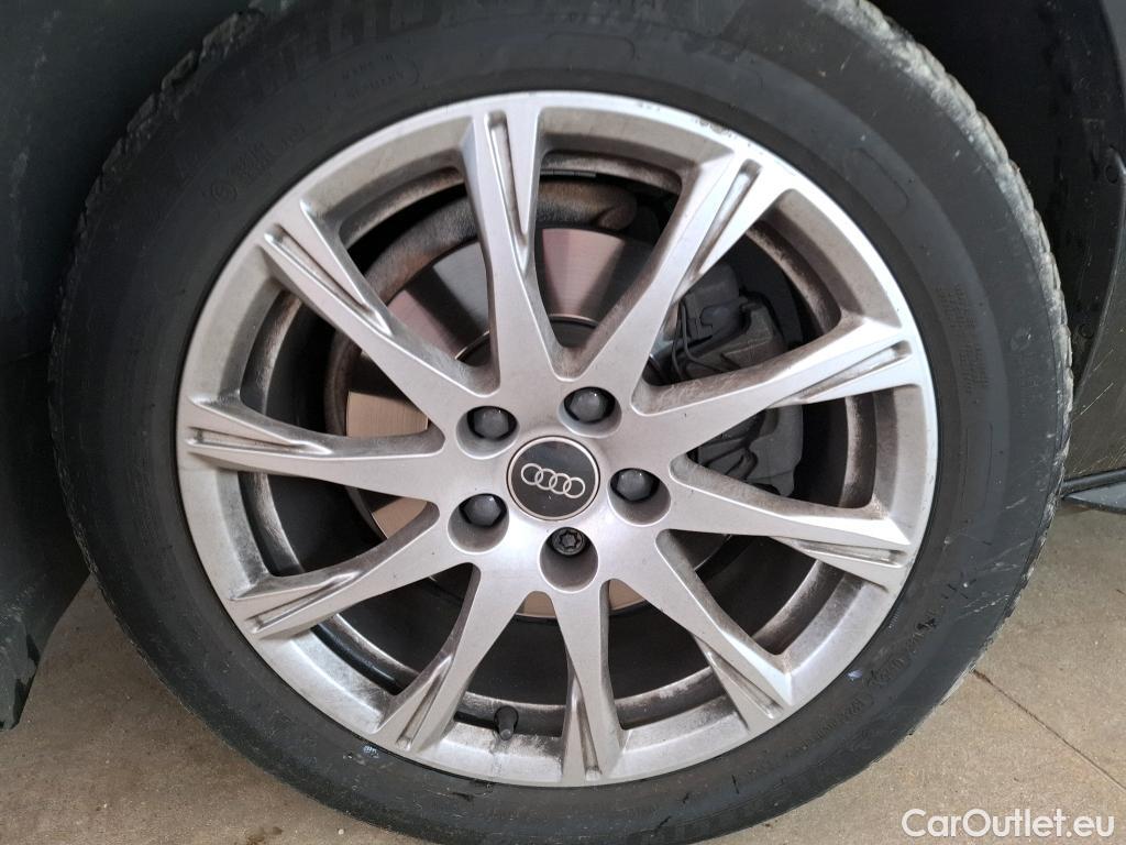  Audi  A4  Avant 30 TDI Business Line 2.0 TDI 135CV BVA7 E6d #10