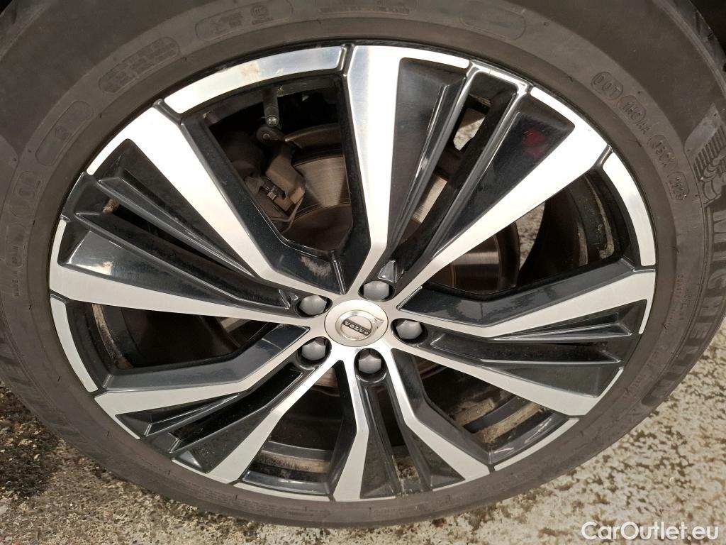  Volvo  XC60  Ultimate Dark 2WD 2.0 B4 195CV BVA8 E6d #18