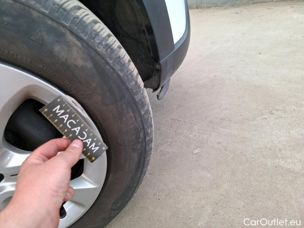  Citroen  C3  Feel 1.2 PureTech 80CV BVM5 E6 #37