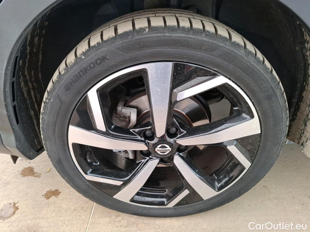  Nissan  Qashqai NISSAN  / 2017 / 5P / Crossover 1.3 DIG-T 140 Tekna #13