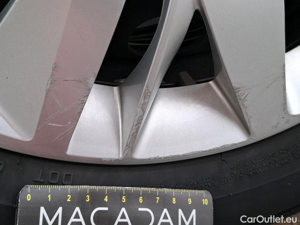  Peugeot  208  Premium 1.5 HDi 100CV BVM6 E6d #54
