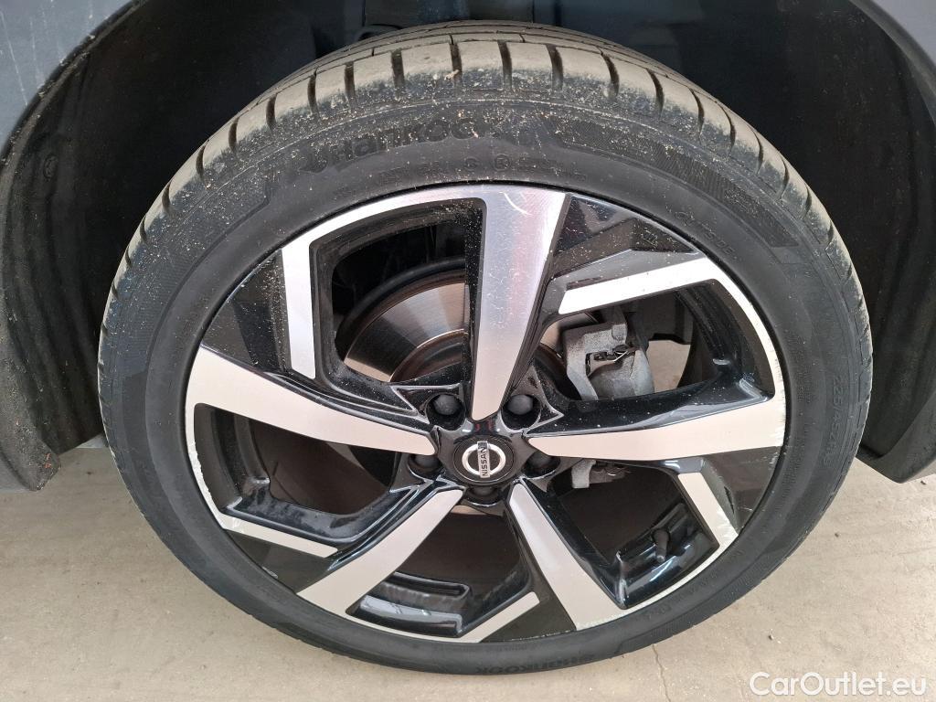  Nissan  Qashqai NISSAN  / 2017 / 5P / Crossover 1.3 DIG-T 140 Tekna #2