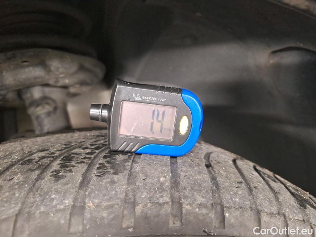  Nissan  Qashqai NISSAN  / 2017 / 5P / Crossover 1.5 DCI 115 N-Connecta #2