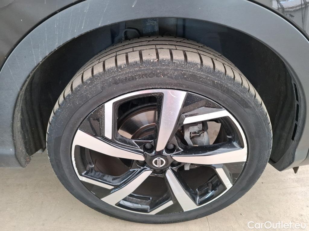  Nissan  Qashqai NISSAN  / 2017 / 5P / Crossover 1.3 DIG-T 140 Tekna #18