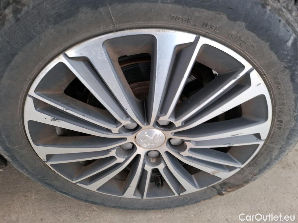  Peugeot  308  Allure Business 1.2 PureTech 130CV BVA8 E6d #23