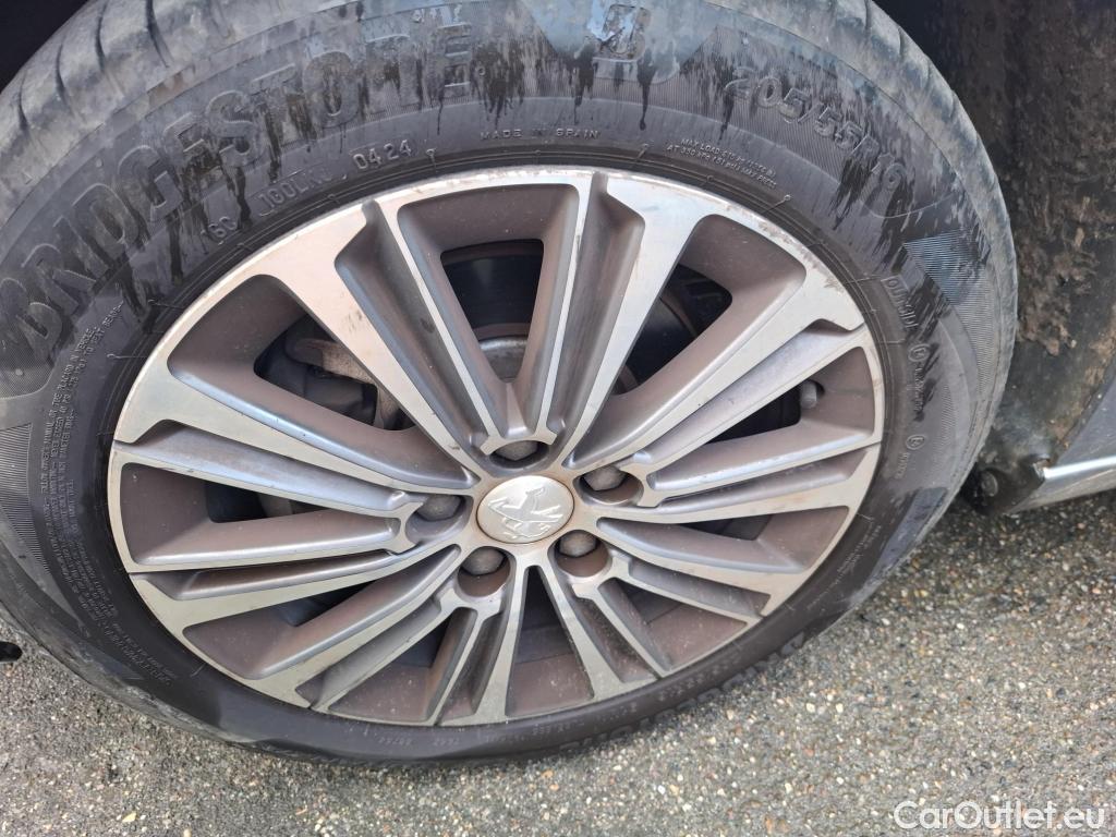 Peugeot  308  Allure Business 1.2 PureTech 130CV BVA8 E6d #17