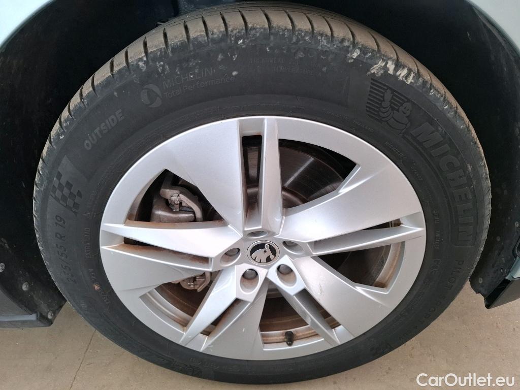  Skoda  ENYAQ SKODA  / 2020 / 5P / SUV iV 80 #6
