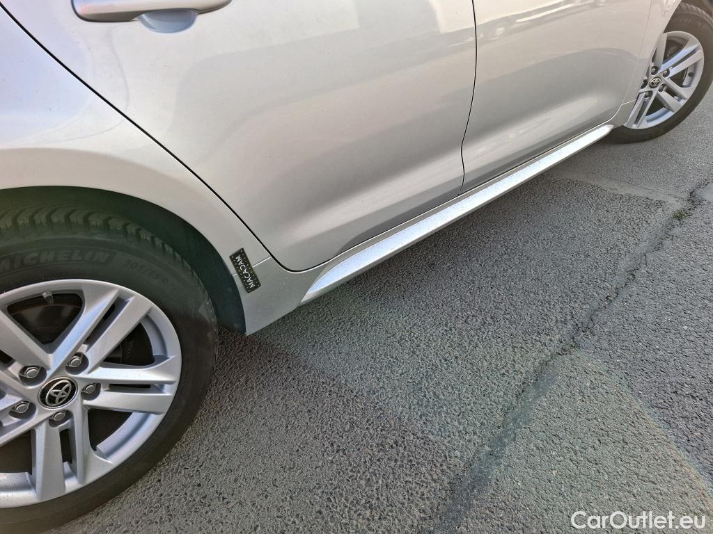  Toyota  Corolla TOYOTA  Touring Sports / 2018 / 5P / Break Hybride 184h Dynamic Business Stage Acad #3