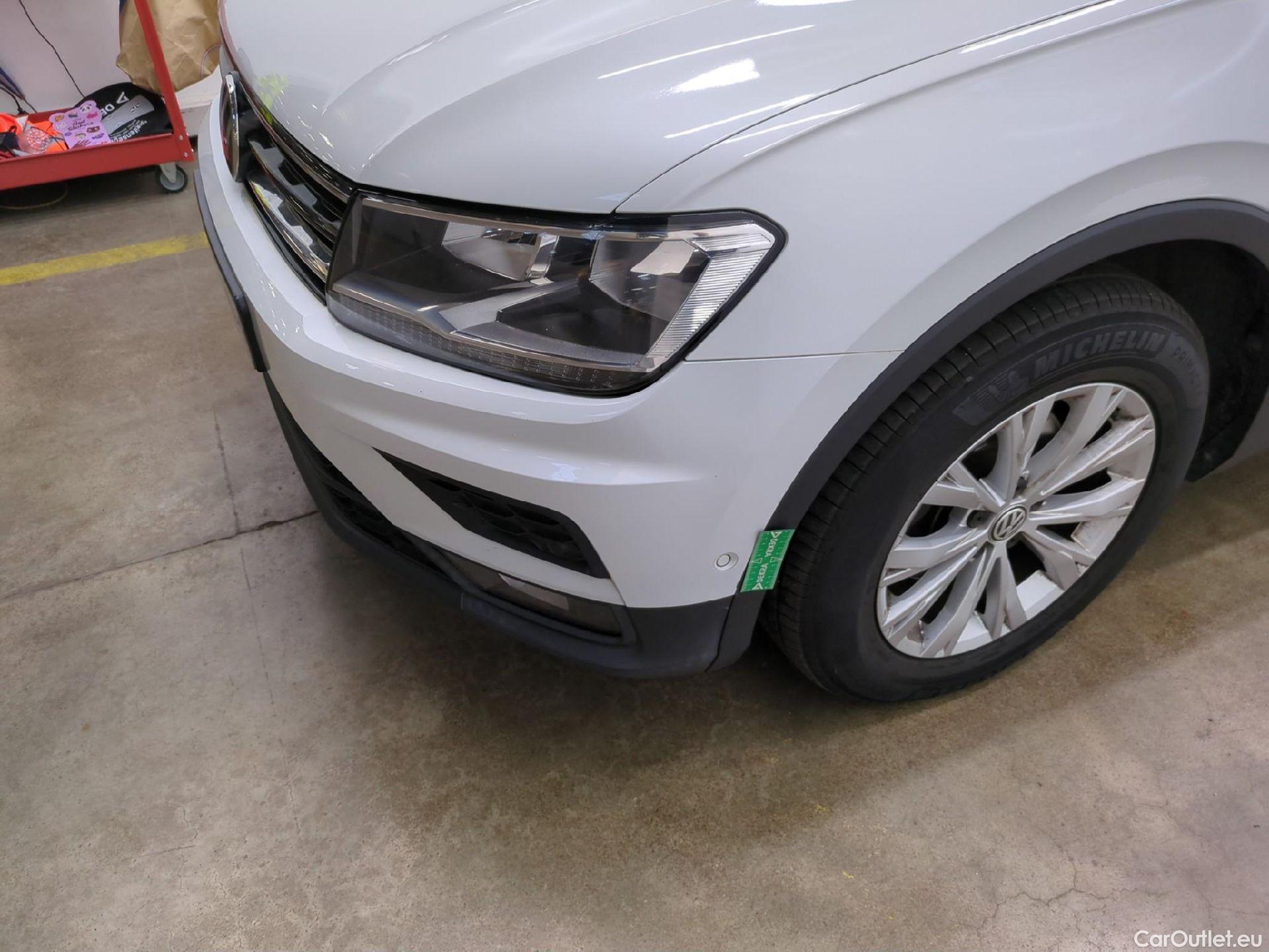  Volkswagen  Tiguan VOLKSWAGEN  5p SUV 2.0 TDI 150 DSG7 Confortline Business 4M #14