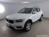  Volvo  XC 40 VOLVO XC40 / 2017 / 5P / SUV D3 MOMENTUM CORE 