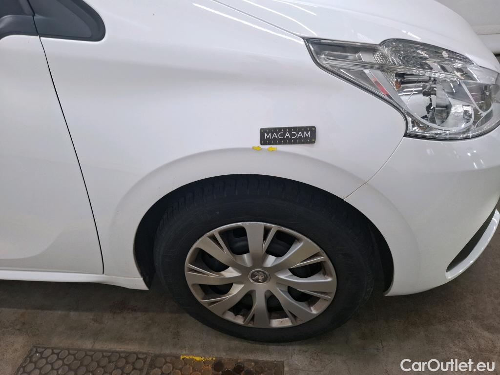  Peugeot  208  Affaire Premium Pack 1.5 HDi 100CV BVM5 E6dT #36