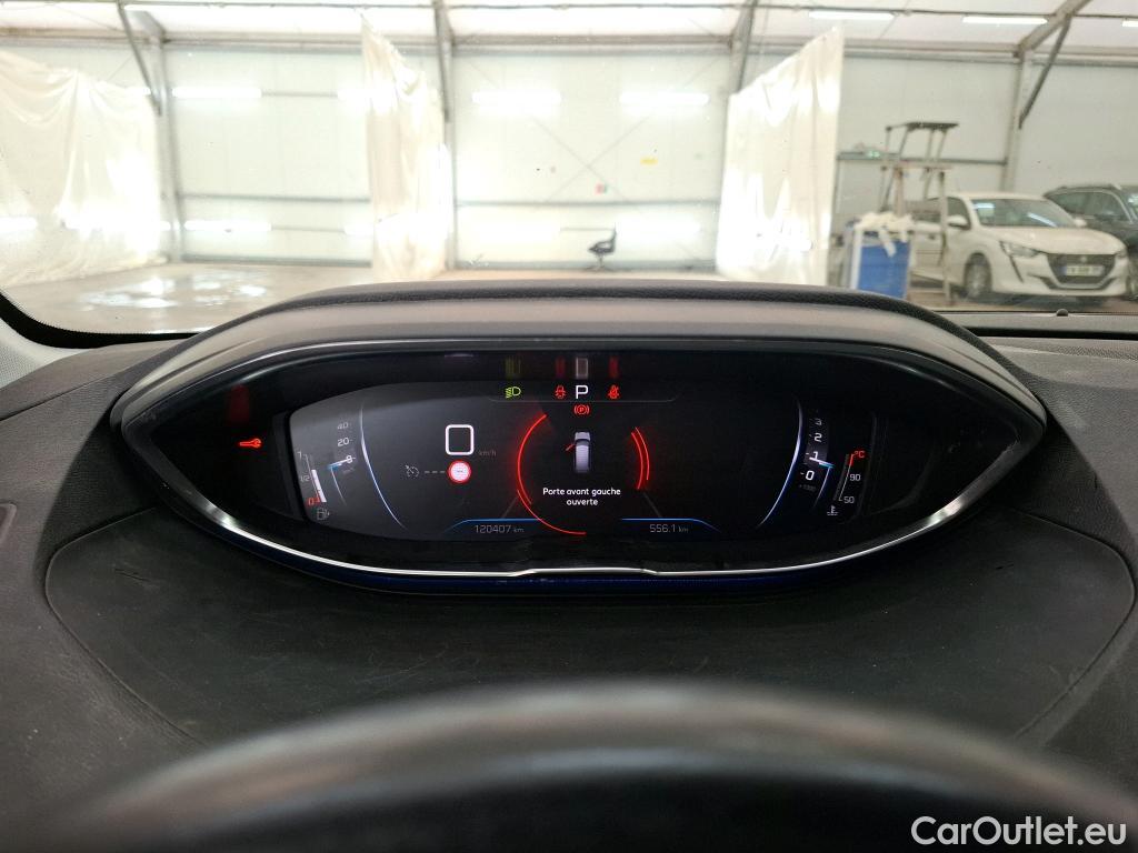  Peugeot  5008  Allure Pack 1.5 HDi 130CV BVA8 7 Sieges E6d #78
