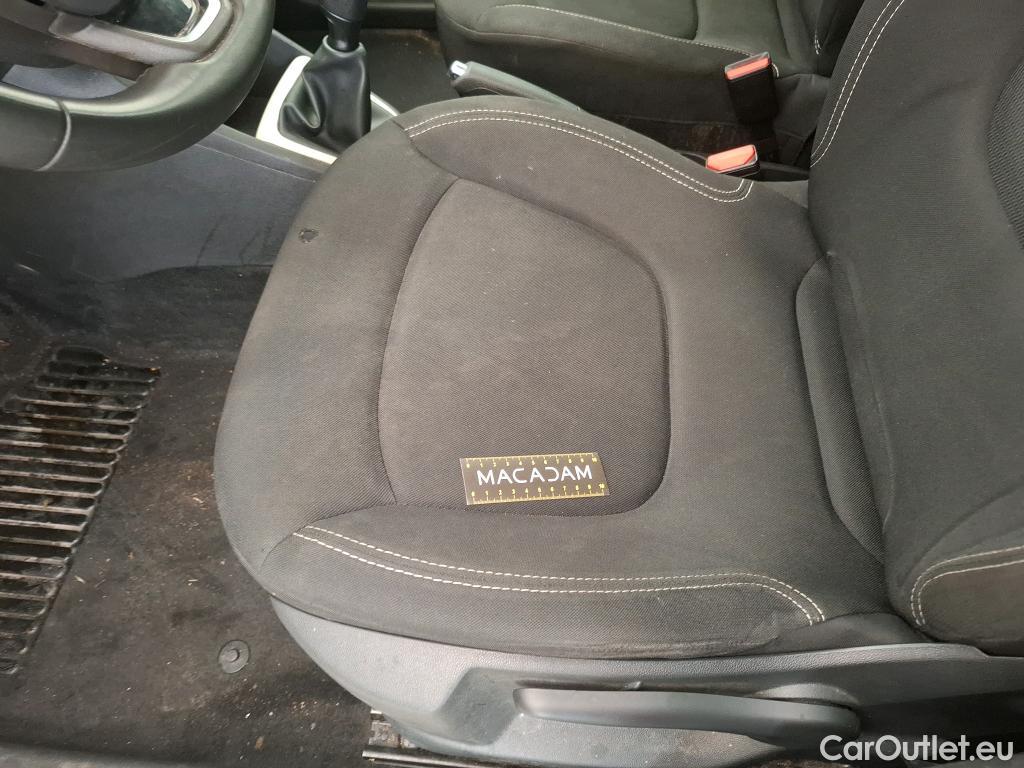  Renault  Captur RENAULT  5p Crossover Business dCi 90 #7
