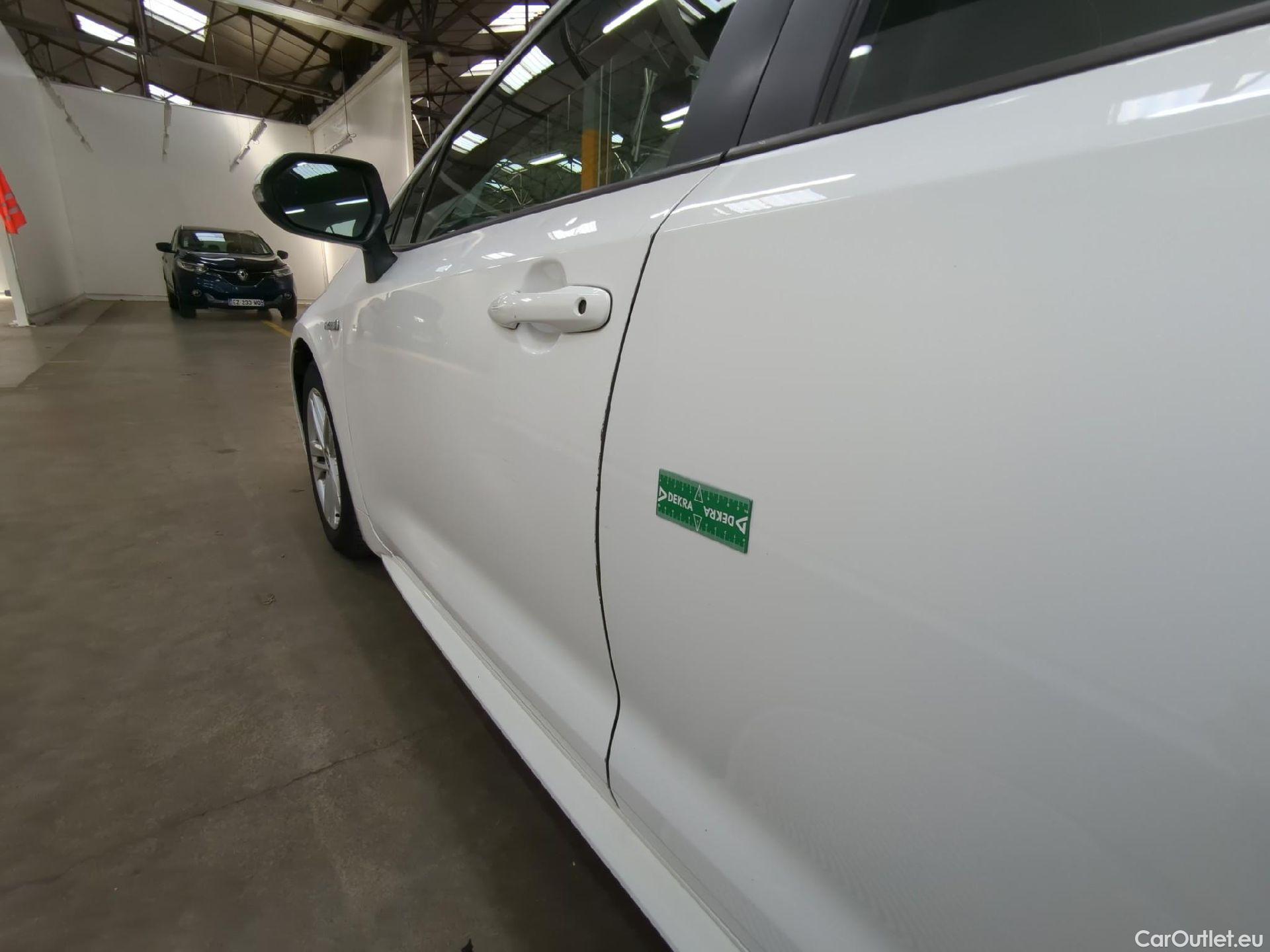  Toyota  Corolla TOYOTA  / 2018 / 5P / Berline Hybride 122h Dynamic Business #47
