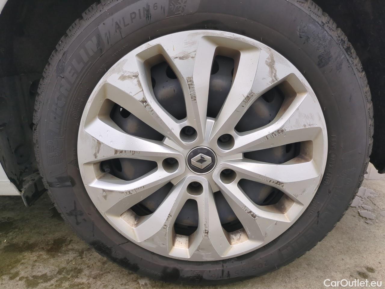  Renault  Megane  IV Berline 5pt. Société Air Nav 1.5 dCi 90CV BVM6 E6 #6