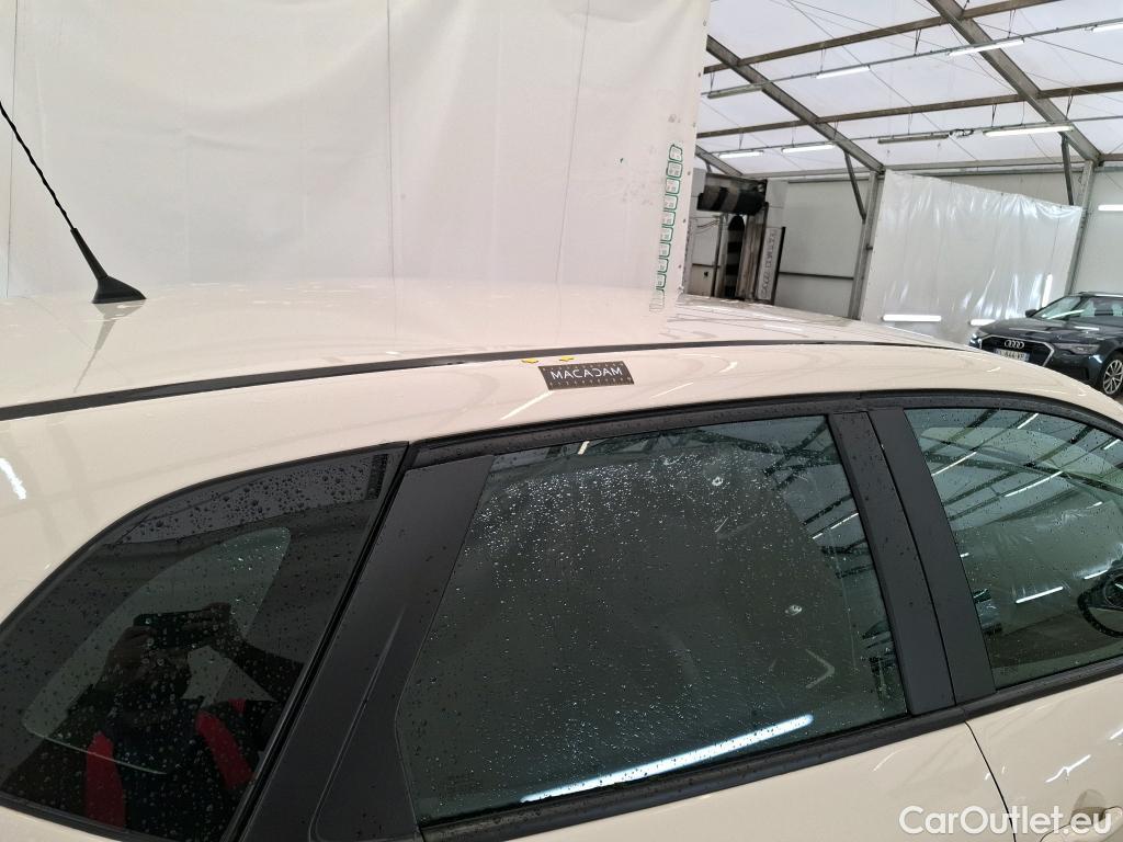  Renault  Captur RENAULT  5p Crossover Business dCi 90 #43