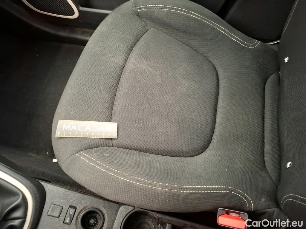  Renault  Captur RENAULT  5p Crossover Business dCi 90 #48