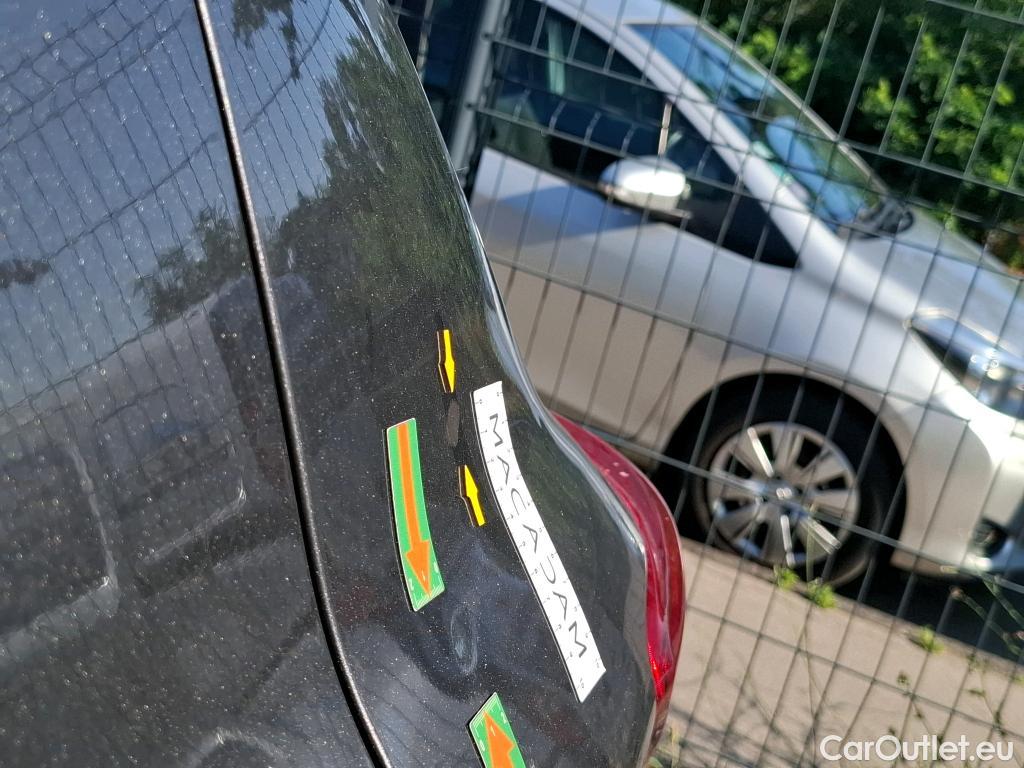  Toyota  Yaris TOYOTA  Hybride / 2017 / 5P / Berline 1.5 VVT-I HYBRID France Business #21